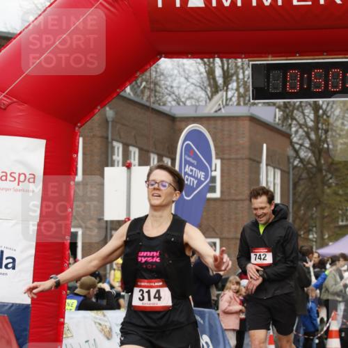 13.04.2025 - Hammer Lauf A. Gomolzig http://msf.ph/oto/7644610 13.04.2025 10:36:44 Ziel 314, 742 meine-sportfotos.de