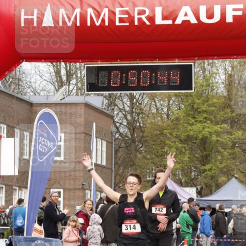 13.04.2025 - Hammer Lauf A. Gomolzig http://msf.ph/oto/7644622 13.04.2025 10:36:43 Ziel 314, 742 meine-sportfotos.de