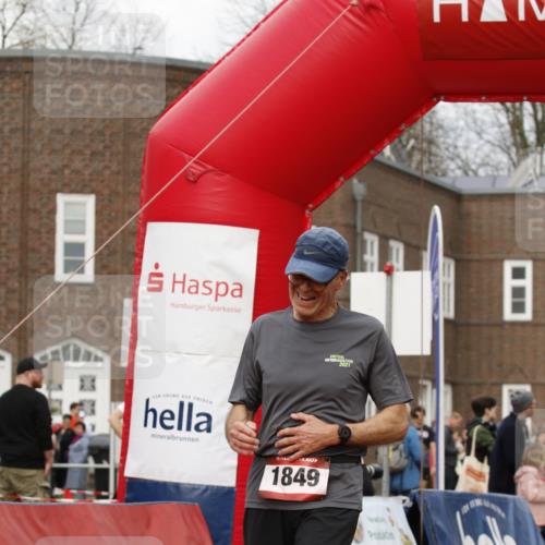 13.04.2025 - Hammer Lauf A. Gomolzig http://msf.ph/oto/7644714 13.04.2025 10:36:08 Ziel 1849 meine-sportfotos.de