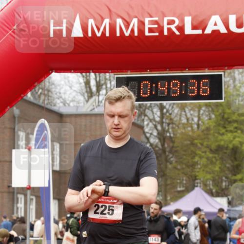 13.04.2025 - Hammer Lauf A. Gomolzig http://msf.ph/oto/7644813 13.04.2025 10:35:35 Ziel 255, 740, 1143, 1944 meine-sportfotos.de