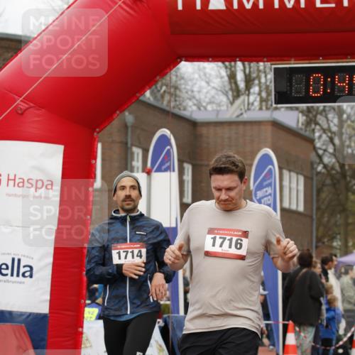 13.04.2025 - Hammer Lauf A. Gomolzig http://msf.ph/oto/7644850 13.04.2025 10:35:17 Ziel 509, 1714, 1716 meine-sportfotos.de