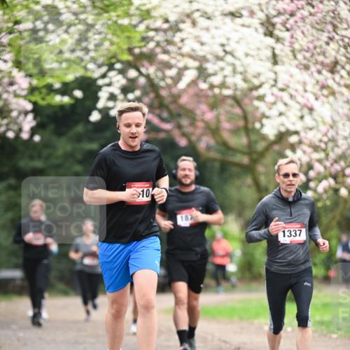 13.04.2025 - Hammer Lauf Dr. Thomas Lammeyer http://msf.ph/oto/7645076 13.04.2025 10:14:37 Laufen 15, 10, 187, 1337 meine-sportfotos.de
