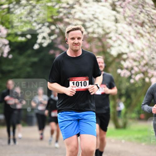 13.04.2025 - Hammer Lauf Dr. Thomas Lammeyer http://msf.ph/oto/7645109 13.04.2025 10:14:38 Laufen 15, 1010 meine-sportfotos.de
