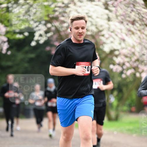 13.04.2025 - Hammer Lauf Dr. Thomas Lammeyer http://msf.ph/oto/7645112 13.04.2025 10:14:39 Laufen 15, 0 meine-sportfotos.de