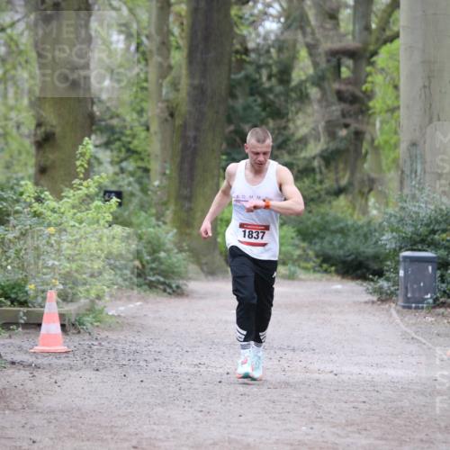 13.04.2025 - Hammer Lauf Jannik Wohlers http://msf.ph/oto/7645213 13.04.2025 11:47:21 Laufen 1837 meine-sportfotos.de