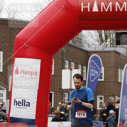 13.04.2025 - Hammer Lauf A. Gomolzig http://msf.ph/oto/7645225 13.04.2025 10:33:16 Ziel 105, 158, 357, 1919 meine-sportfotos.de