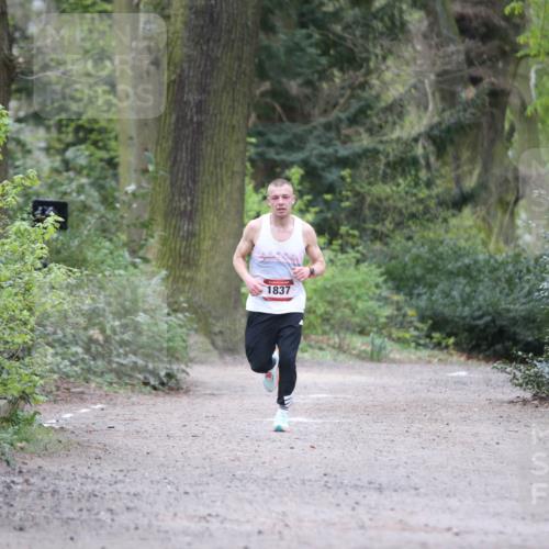 13.04.2025 - Hammer Lauf Jannik Wohlers http://msf.ph/oto/7645226 13.04.2025 11:47:18 Laufen 1837 meine-sportfotos.de