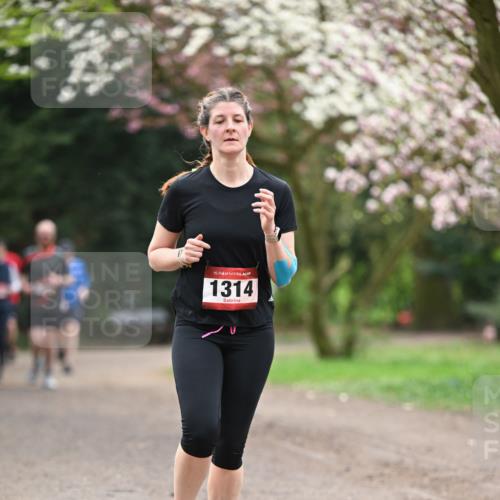 13.04.2025 - Hammer Lauf Dr. Thomas Lammeyer http://msf.ph/oto/7645263 13.04.2025 10:14:48 Laufen 15, 1314 meine-sportfotos.de