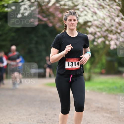 13.04.2025 - Hammer Lauf Dr. Thomas Lammeyer http://msf.ph/oto/7645275 13.04.2025 10:14:48 Laufen 15, 1314 meine-sportfotos.de