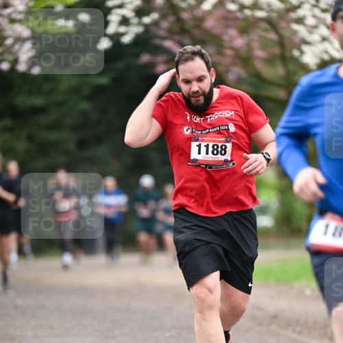 13.04.2025 - Hammer Lauf Dr. Thomas Lammeyer http://msf.ph/oto/7645421 13.04.2025 10:15:01 Laufen 3, 2024, 15, 1188, 18 meine-sportfotos.de