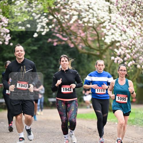 13.04.2025 - Hammer Lauf Dr. Thomas Lammeyer http://msf.ph/oto/7645482 13.04.2025 10:15:12 Laufen 1943, 15, 1942, 1111, 1095 meine-sportfotos.de