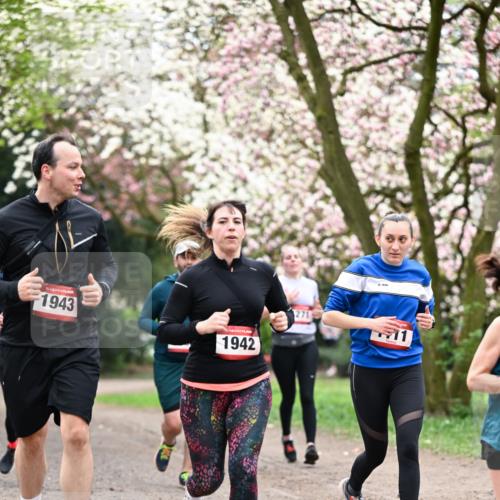 13.04.2025 - Hammer Lauf Dr. Thomas Lammeyer http://msf.ph/oto/7645518 13.04.2025 10:15:15 Laufen 15, 1943, 1942, 271, 11 meine-sportfotos.de