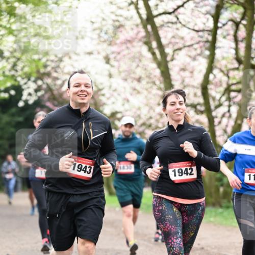 13.04.2025 - Hammer Lauf Dr. Thomas Lammeyer http://msf.ph/oto/7645537 13.04.2025 10:15:16 Laufen 15, 1943, 21830, 15, 1942, 11 meine-sportfotos.de