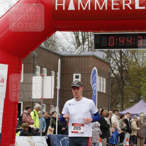 13.04.2025 - Hammer Lauf A. Gomolzig http://msf.ph/oto/7645598 13.04.2025 10:30:31 Ziel 205, 692, 1959 meine-sportfotos.de
