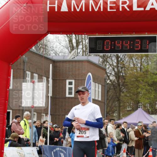 13.04.2025 - Hammer Lauf A. Gomolzig http://msf.ph/oto/7645602 13.04.2025 10:30:31 Ziel 205, 692, 1959 meine-sportfotos.de