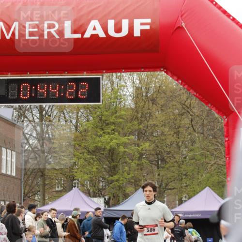 13.04.2025 - Hammer Lauf A. Gomolzig http://msf.ph/oto/7645623 13.04.2025 10:30:22 Ziel 586, 635 meine-sportfotos.de
