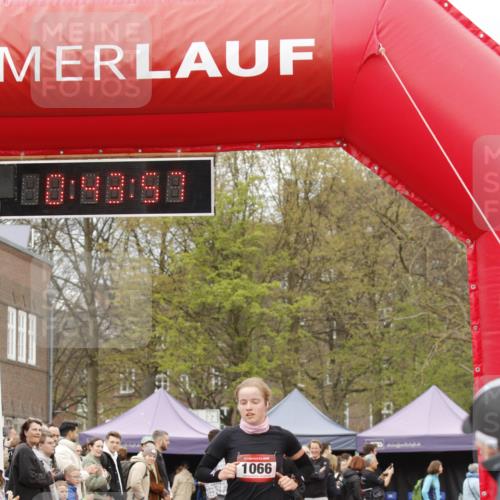 13.04.2025 - Hammer Lauf A. Gomolzig http://msf.ph/oto/7645687 13.04.2025 10:29:57 Ziel 390, 1066 meine-sportfotos.de
