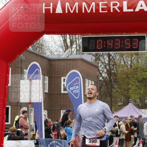 13.04.2025 - Hammer Lauf A. Gomolzig http://msf.ph/oto/7645691 13.04.2025 10:29:53 Ziel 390, 1066 meine-sportfotos.de