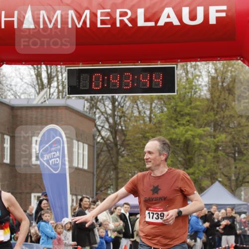 13.04.2025 - Hammer Lauf A. Gomolzig http://msf.ph/oto/7645719 13.04.2025 10:29:44 Ziel 350, 1104, 1739, 1955 meine-sportfotos.de