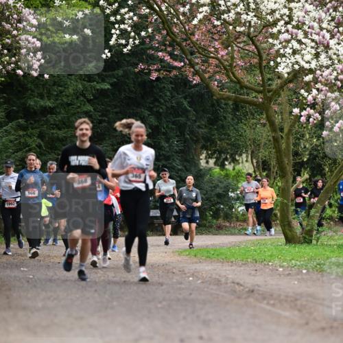 13.04.2025 - Hammer Lauf Dr. Thomas Lammeyer http://msf.ph/oto/7645749 13.04.2025 10:15:31 Laufen 1992, 966, 168, 365, 211 meine-sportfotos.de
