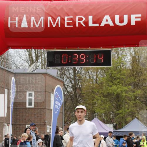 13.04.2025 - Hammer Lauf A. Gomolzig http://msf.ph/oto/7646158 13.04.2025 10:25:14 Ziel 250, 263, 732 meine-sportfotos.de
