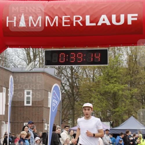 13.04.2025 - Hammer Lauf A. Gomolzig http://msf.ph/oto/7646162 13.04.2025 10:25:14 Ziel 250, 263, 732 meine-sportfotos.de