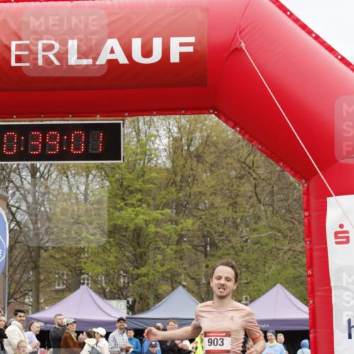 13.04.2025 - Hammer Lauf A. Gomolzig http://msf.ph/oto/7646215 13.04.2025 10:25:00 Ziel 903 meine-sportfotos.de