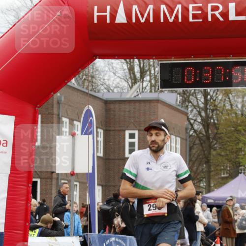 13.04.2025 - Hammer Lauf A. Gomolzig http://msf.ph/oto/7646299 13.04.2025 10:23:56 Ziel 296, 698 meine-sportfotos.de