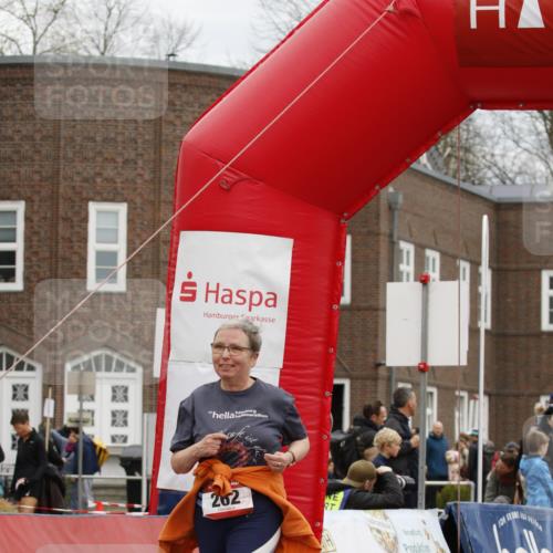 13.04.2025 - Hammer Lauf A. Gomolzig http://msf.ph/oto/7646314 13.04.2025 10:23:50 Ziel 262, 296, 698 meine-sportfotos.de