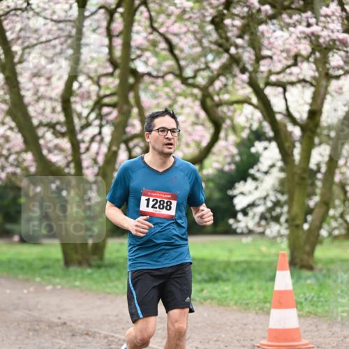 13.04.2025 - Hammer Lauf Dr. Thomas Lammeyer http://msf.ph/oto/7646345 13.04.2025 10:16:14 Laufen 15, 1288 meine-sportfotos.de