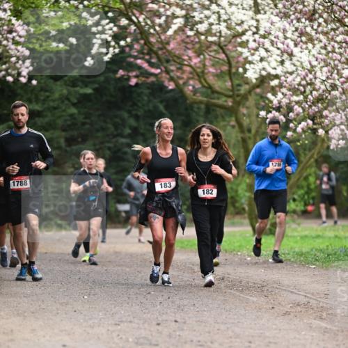 13.04.2025 - Hammer Lauf Dr. Thomas Lammeyer http://msf.ph/oto/7646473 13.04.2025 10:16:22 Laufen 1788, 183, 182, 1786 meine-sportfotos.de