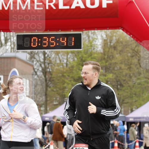 13.04.2025 - Hammer Lauf A. Gomolzig http://msf.ph/oto/7646486 13.04.2025 10:21:40 Ziel 137, 706, 708, 871 meine-sportfotos.de