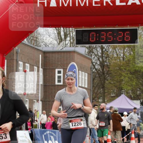 13.04.2025 - Hammer Lauf A. Gomolzig http://msf.ph/oto/7646512 13.04.2025 10:21:26 Ziel 265, 266, 697, 703, 1226 meine-sportfotos.de