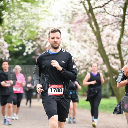 13.04.2025 - Hammer Lauf Dr. Thomas Lammeyer http://msf.ph/oto/7646567 13.04.2025 10:16:27 Laufen 15, 1788 meine-sportfotos.de