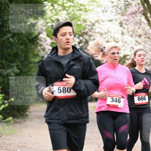 13.04.2025 - Hammer Lauf Dr. Thomas Lammeyer http://msf.ph/oto/7646601 13.04.2025 10:16:31 Laufen 580, 15, 346, 15, 666, 44 meine-sportfotos.de