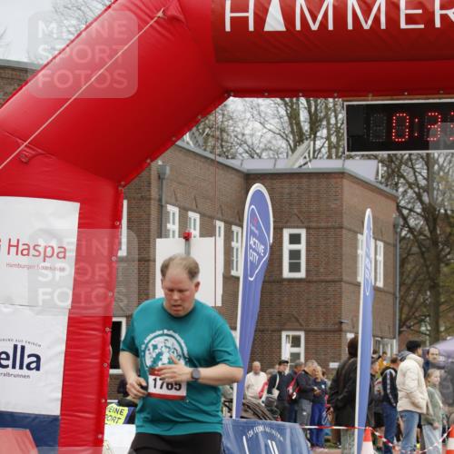 13.04.2025 - Hammer Lauf A. Gomolzig http://msf.ph/oto/7646798 13.04.2025 10:19:48 Ziel 268, 415, 1067 meine-sportfotos.de