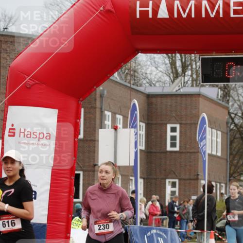13.04.2025 - Hammer Lauf A. Gomolzig http://msf.ph/oto/7646928 13.04.2025 10:19:09 Ziel 230, 570, 616 meine-sportfotos.de