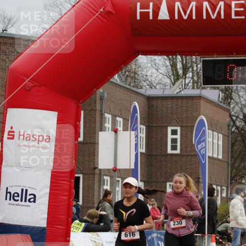 13.04.2025 - Hammer Lauf A. Gomolzig http://msf.ph/oto/7646938 13.04.2025 10:19:08 Ziel 230, 570, 616 meine-sportfotos.de