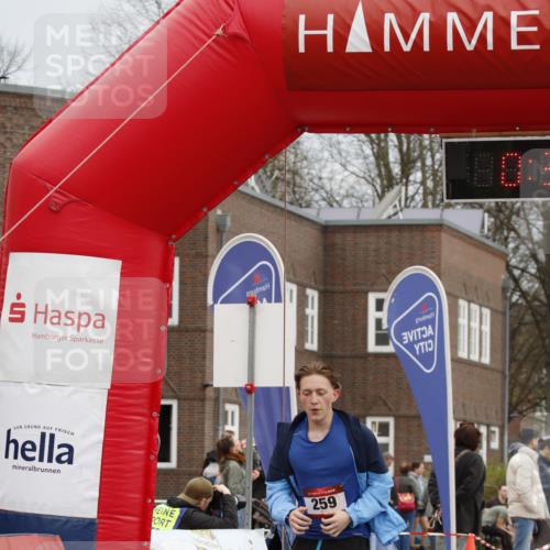 13.04.2025 - Hammer Lauf A. Gomolzig http://msf.ph/oto/7646964 13.04.2025 10:18:58 Ziel 259 meine-sportfotos.de