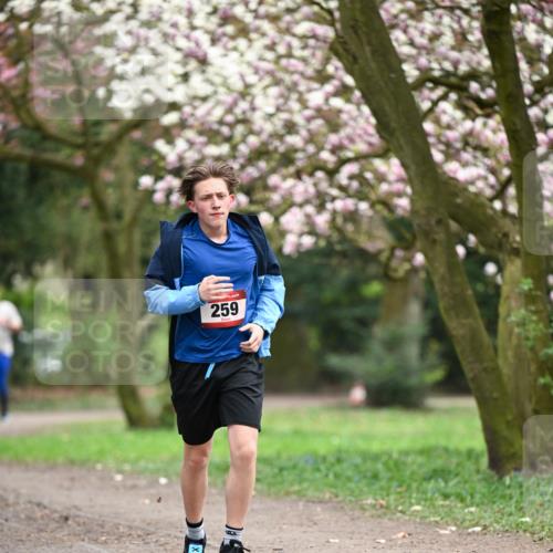 13.04.2025 - Hammer Lauf Dr. Thomas Lammeyer http://msf.ph/oto/7647101 13.04.2025 10:17:29 Laufen 259 meine-sportfotos.de
