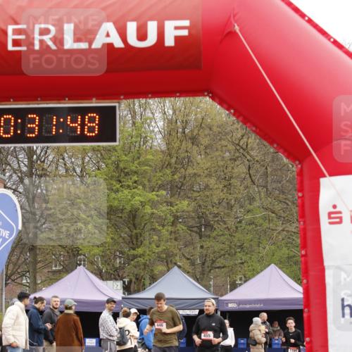 13.04.2025 - Hammer Lauf A. Gomolzig http://msf.ph/oto/7647165 13.04.2025 10:17:48 Ziel 455 meine-sportfotos.de