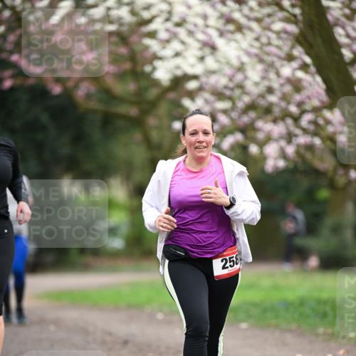 13.04.2025 - Hammer Lauf Dr. Thomas Lammeyer http://msf.ph/oto/7647269 13.04.2025 10:17:41 Laufen 258 meine-sportfotos.de