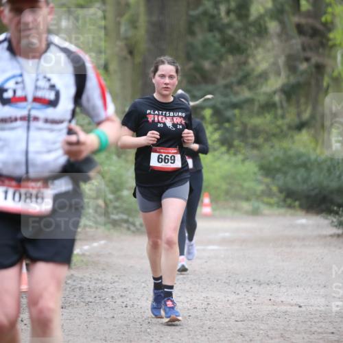 13.04.2025 - Hammer Lauf Jannik Wohlers http://msf.ph/oto/7647286 13.04.2025 11:31:02 Laufen 1086, 20, 24, 15, 669 meine-sportfotos.de