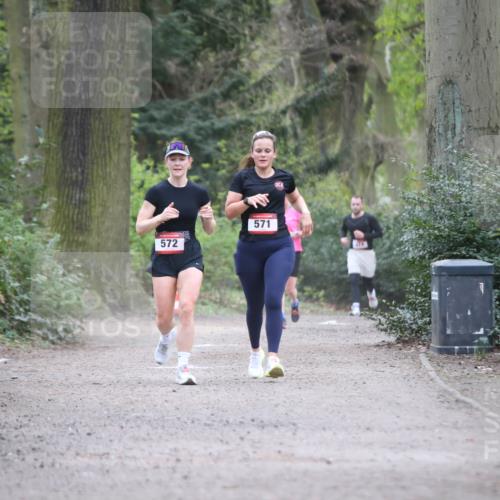 13.04.2025 - Hammer Lauf Jannik Wohlers http://msf.ph/oto/7647474 13.04.2025 11:30:25 Laufen 572, 571 meine-sportfotos.de