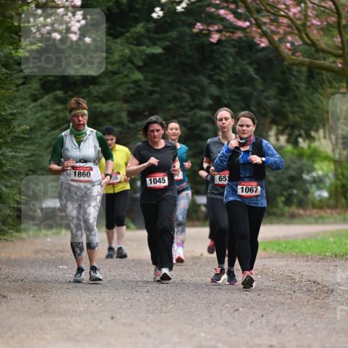13.04.2025 - Hammer Lauf Dr. Thomas Lammeyer http://msf.ph/oto/7647608 13.04.2025 10:18:16 Laufen 1860, 1045, 652, 1067 meine-sportfotos.de