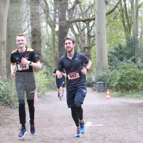 13.04.2025 - Hammer Lauf Jannik Wohlers http://msf.ph/oto/7647813 13.04.2025 11:29:18 Laufen 704, 693 meine-sportfotos.de