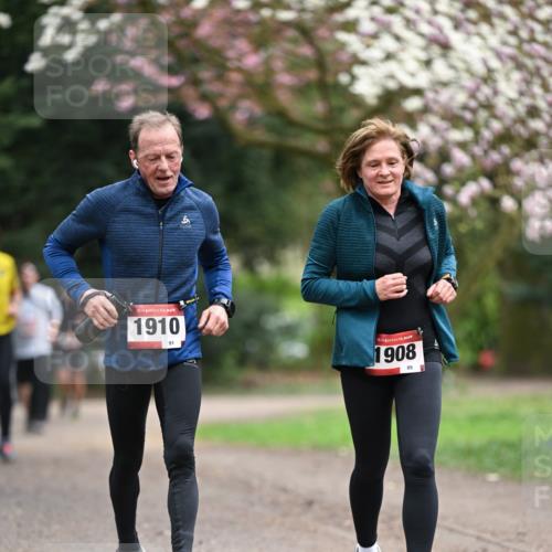 13.04.2025 - Hammer Lauf Dr. Thomas Lammeyer http://msf.ph/oto/7647929 13.04.2025 10:18:45 Laufen 15, 1910, 91, 15, 1908, 89 meine-sportfotos.de