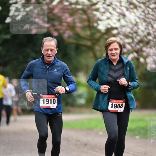 13.04.2025 - Hammer Lauf Dr. Thomas Lammeyer http://msf.ph/oto/7647934 13.04.2025 10:18:45 Laufen 15, 1910, 91, 99, 15, 1908 meine-sportfotos.de