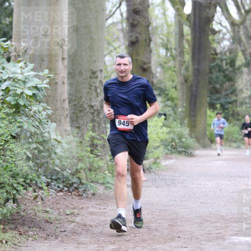 13.04.2025 - Hammer Lauf Jannik Wohlers http://msf.ph/oto/7647956 13.04.2025 11:28:30 Laufen 945 meine-sportfotos.de