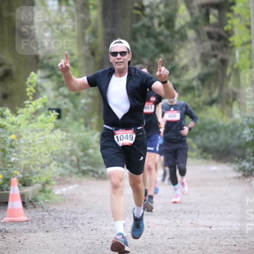 13.04.2025 - Hammer Lauf Jannik Wohlers http://msf.ph/oto/7648256 13.04.2025 11:27:49 Laufen 1049, 951, 950 meine-sportfotos.de